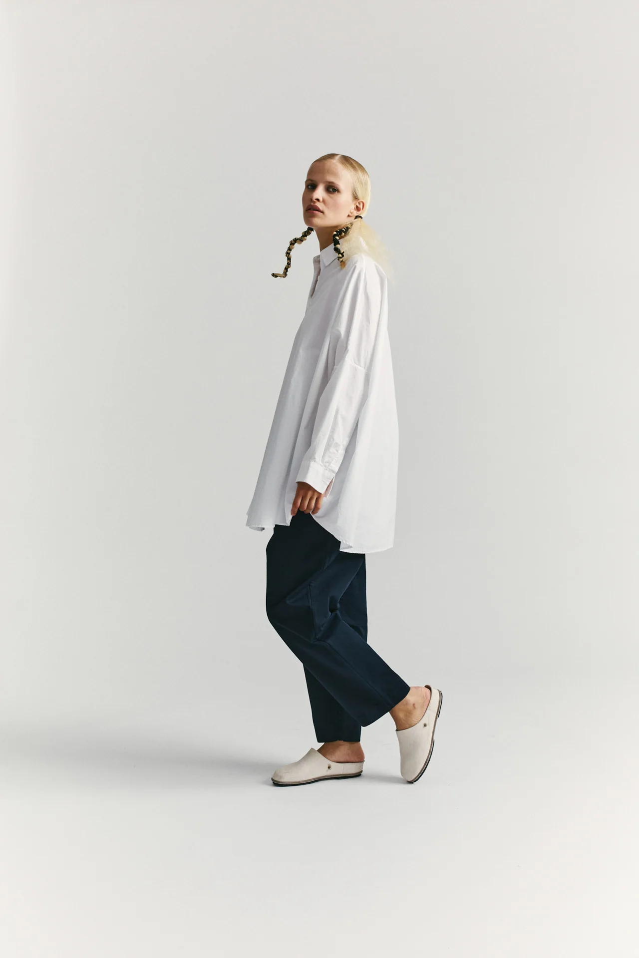 ATOMLESS LESS SHIRT - COT - WHITE - Image 7