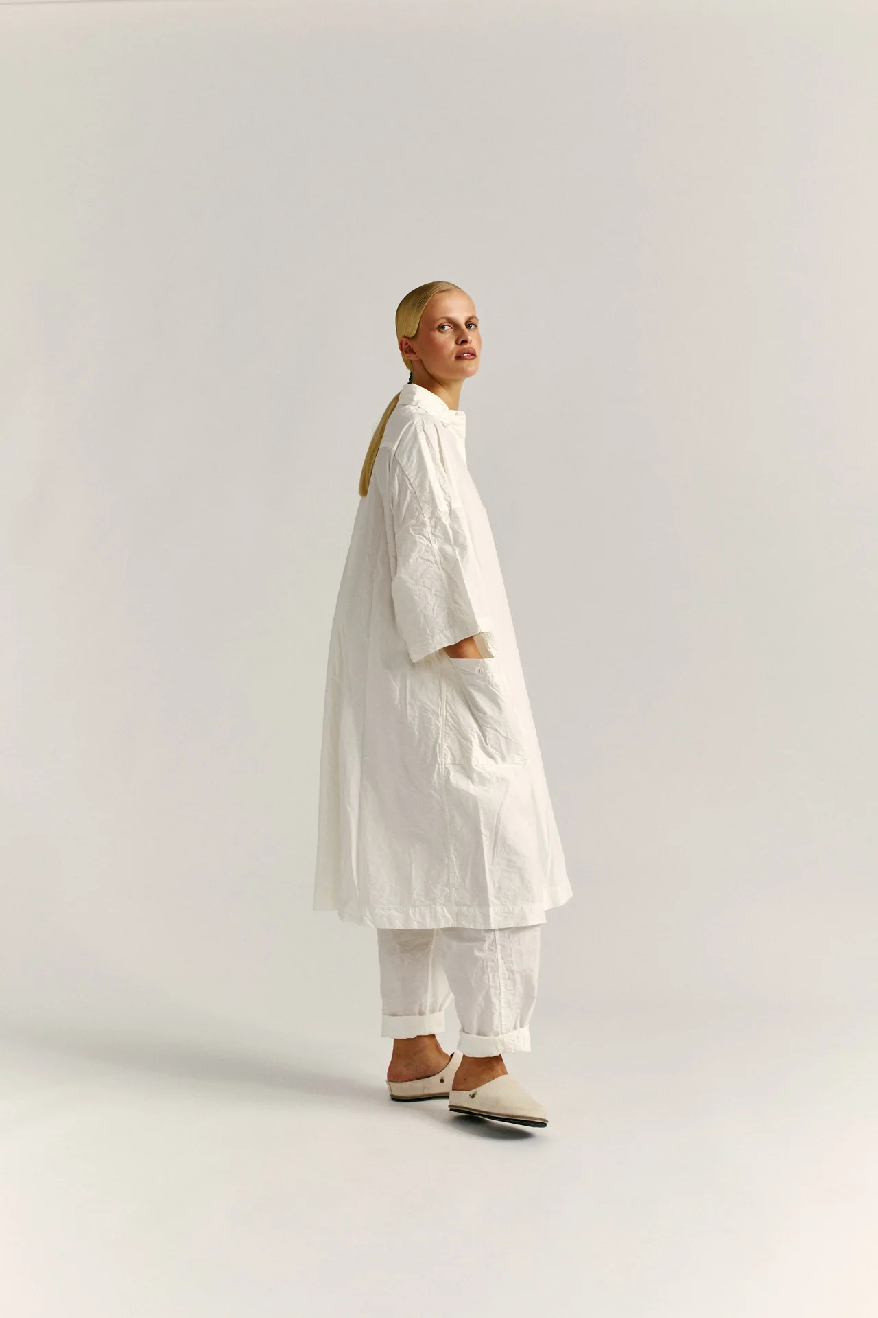 BIG T DRESS - PAPER - WHITE - Image 5