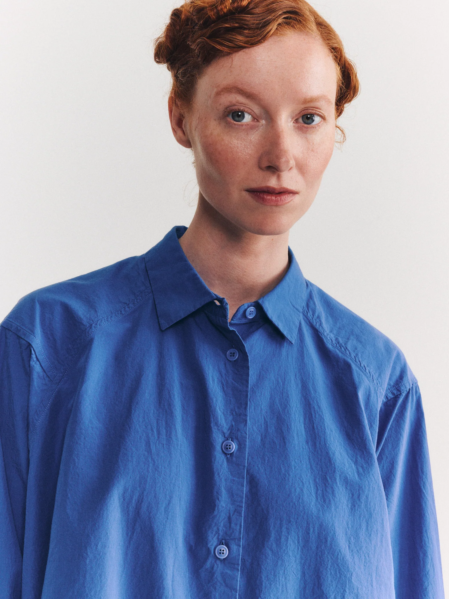 DRAYS TRAVAIL SHIRT - CHALK POPLIN - M BLUE - Image 4