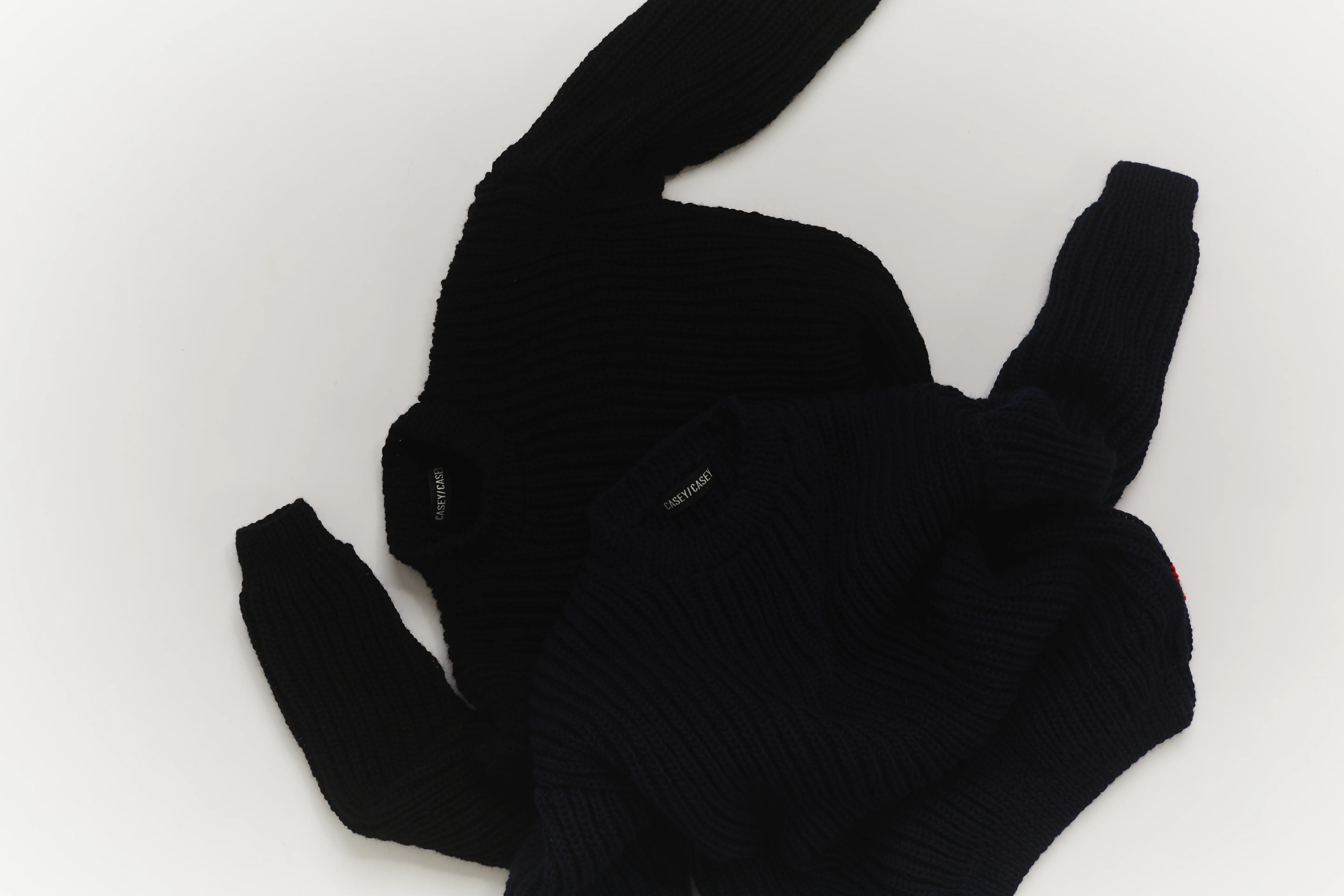 HEAVY RIB JUMPER - WOOLER - BLACK - Image 3