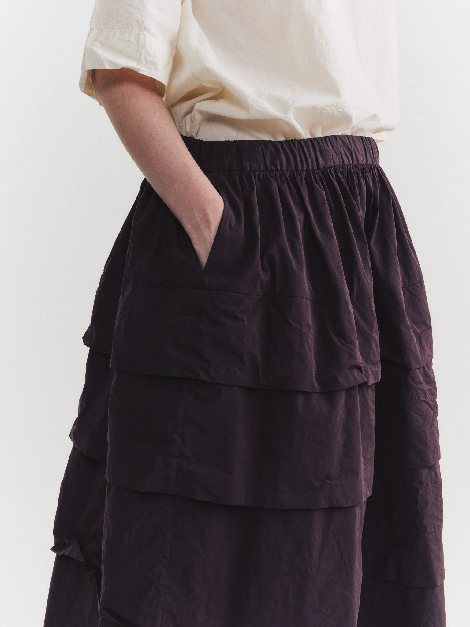 HORIZON SKIRT - TAFFCOT - WINE - Image 5