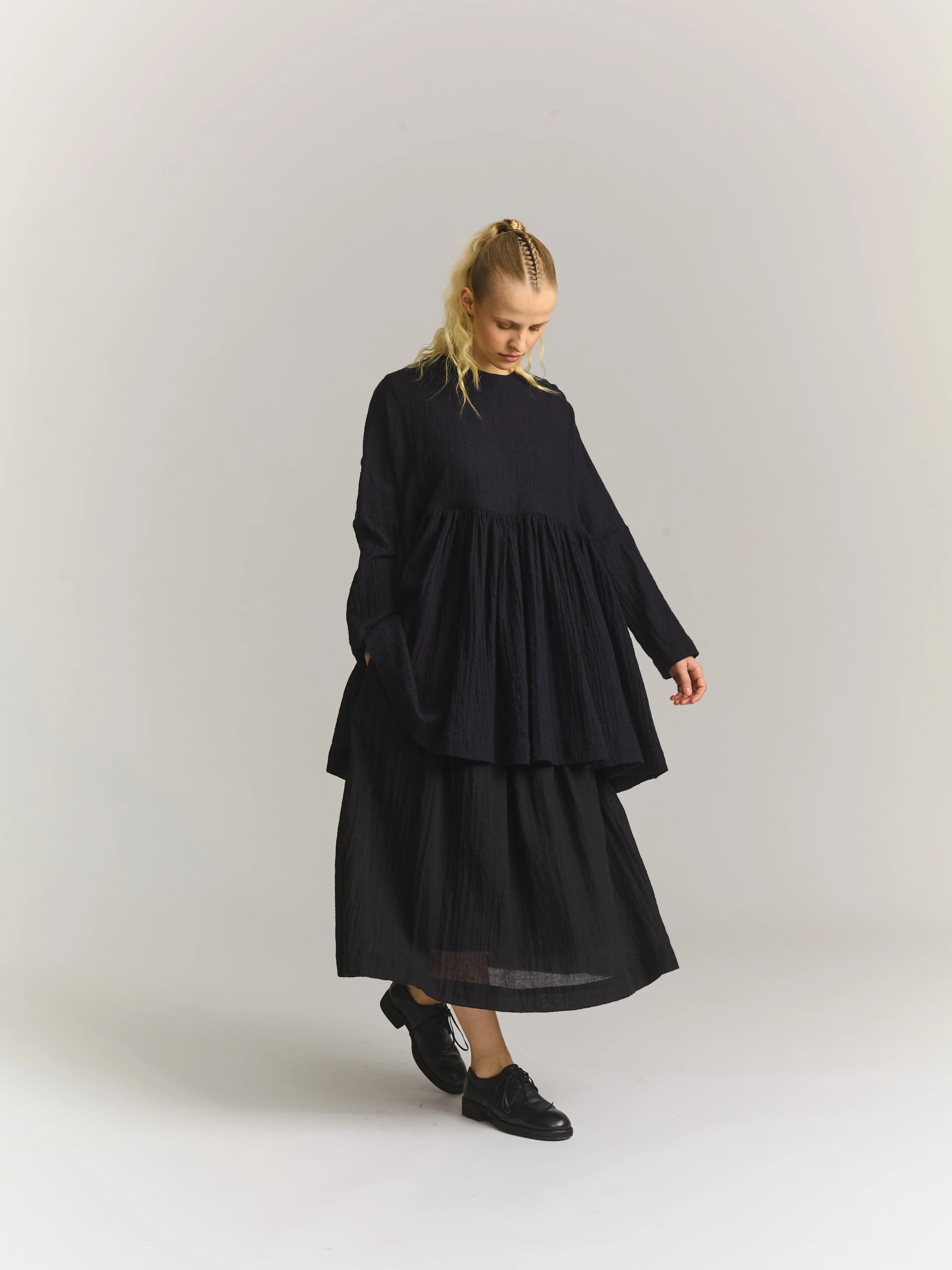 PYJ ROUCH TOP - OPEN WEAVE - NAVY - Image 4