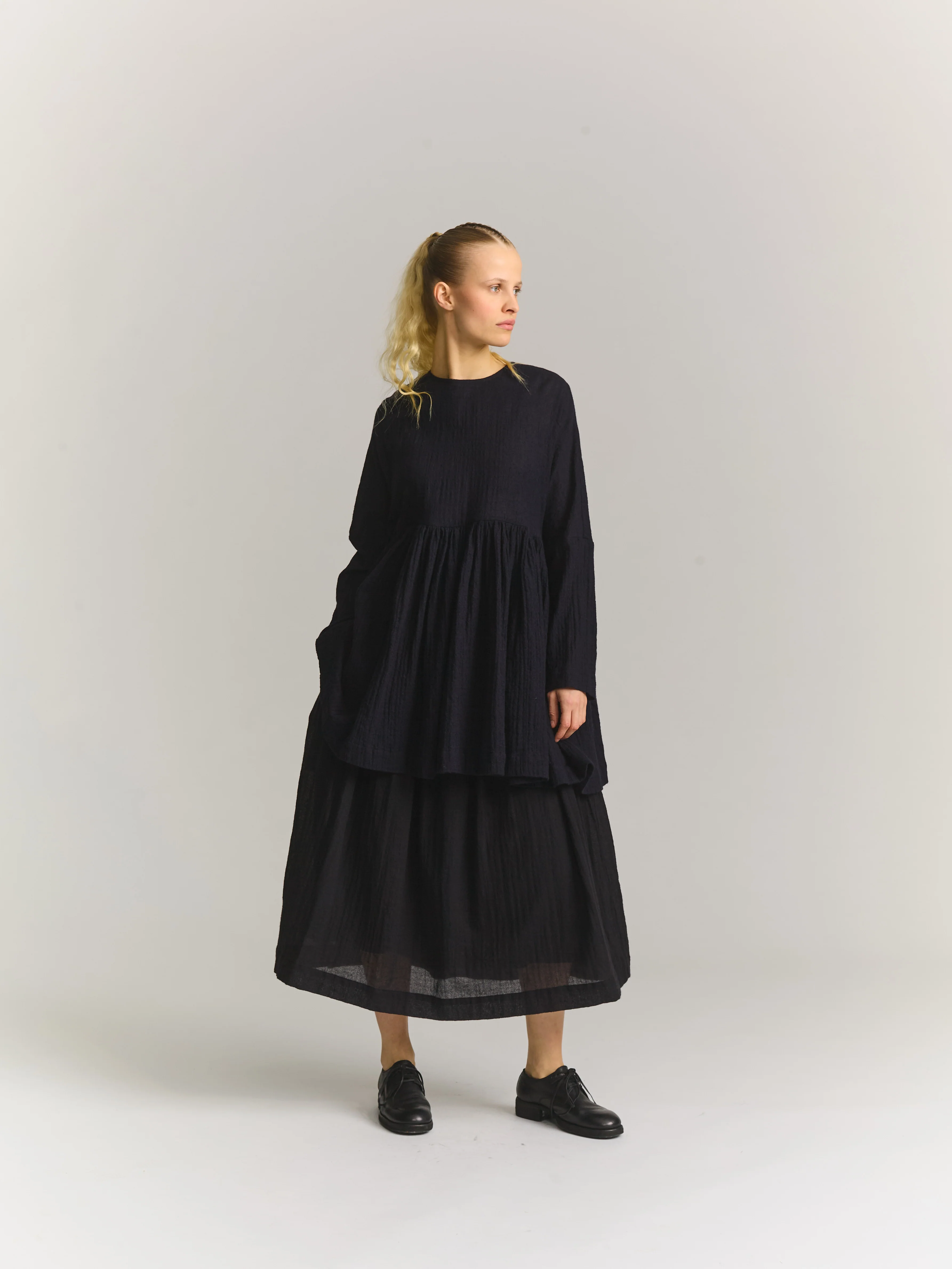 PYJ ROUCH TOP - OPEN WEAVE - NAVY - Image 5