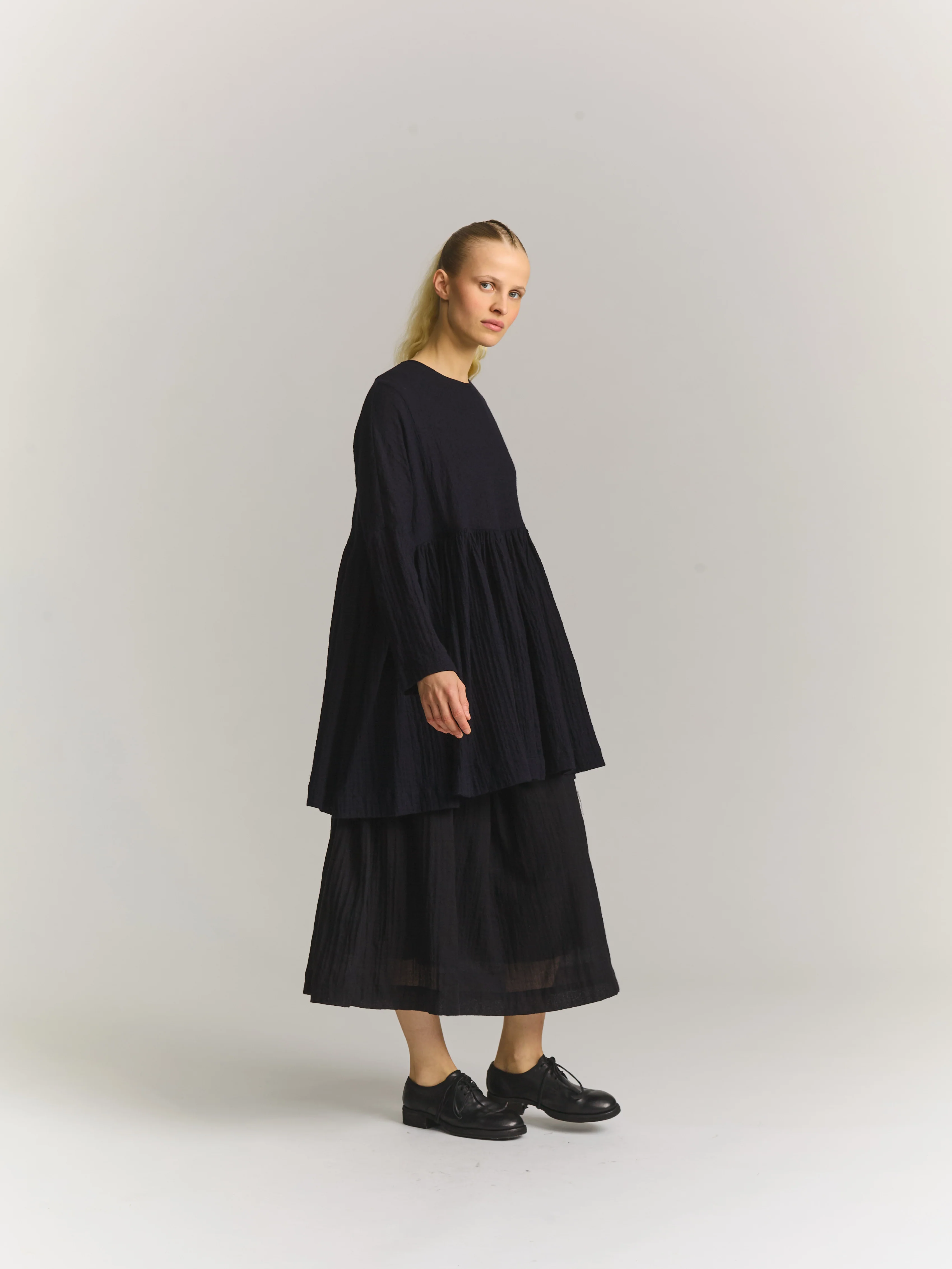 PYJ ROUCH TOP - OPEN WEAVE - NAVY - Image 6