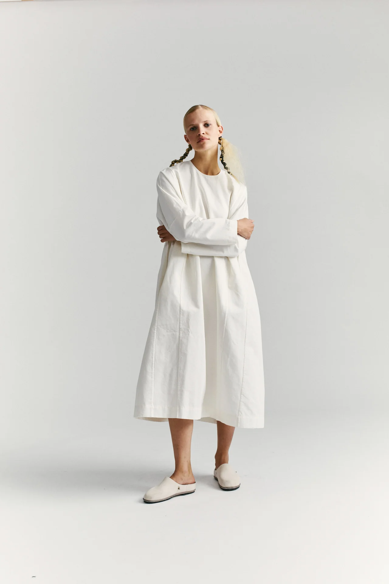 PYJ ROUCH DRESS - TWILL - WHITE - Image 3