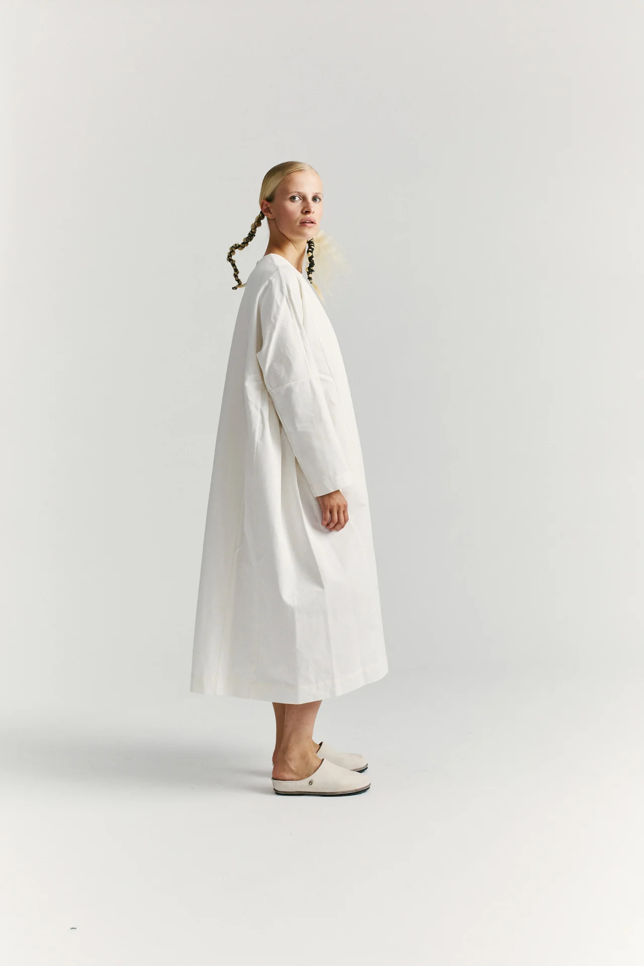 PYJ ROUCH DRESS - TWILL - WHITE - Image 6