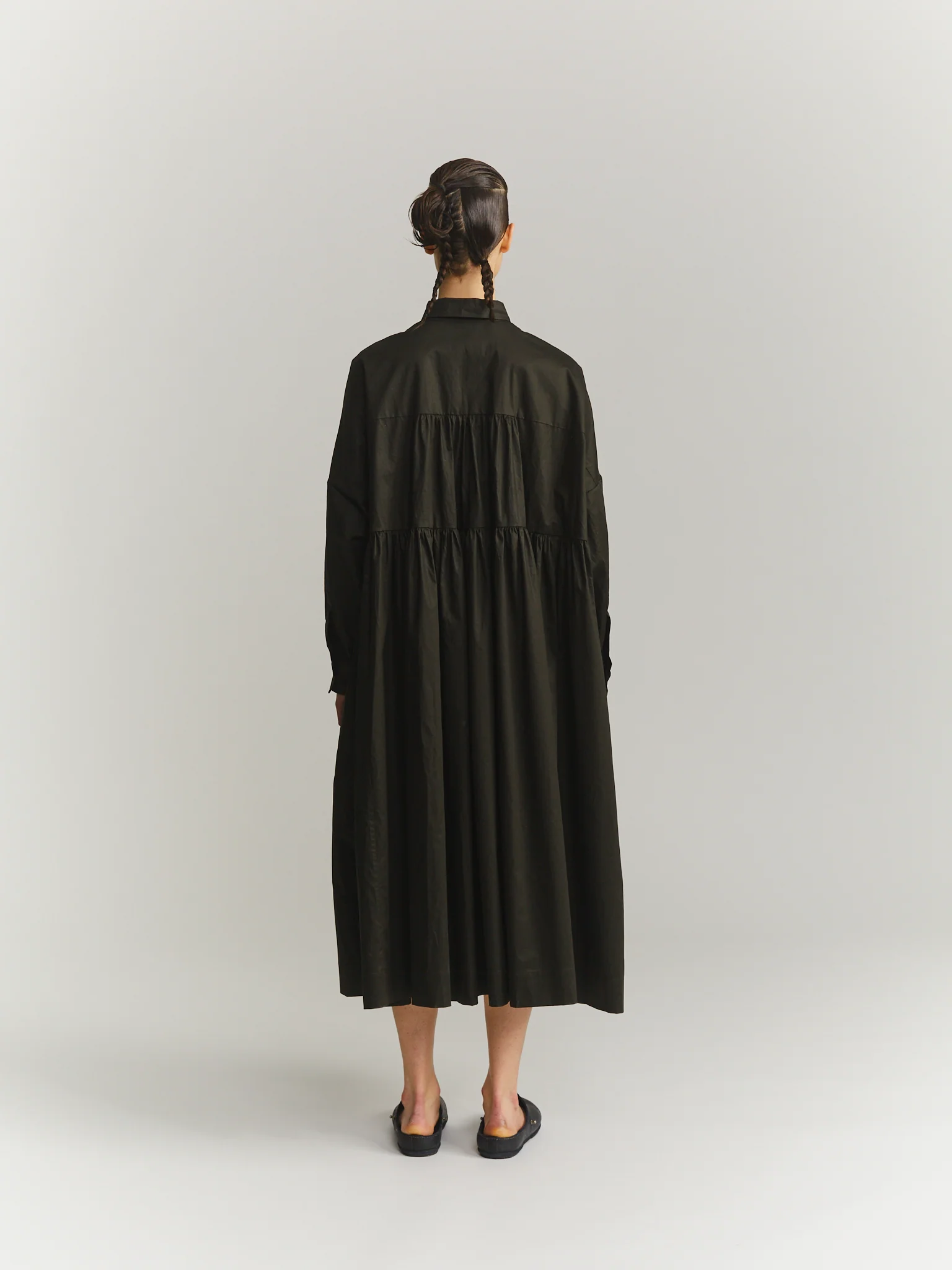 SQUARE  DRESS- LACQED - DARK KHAKI - Image 4