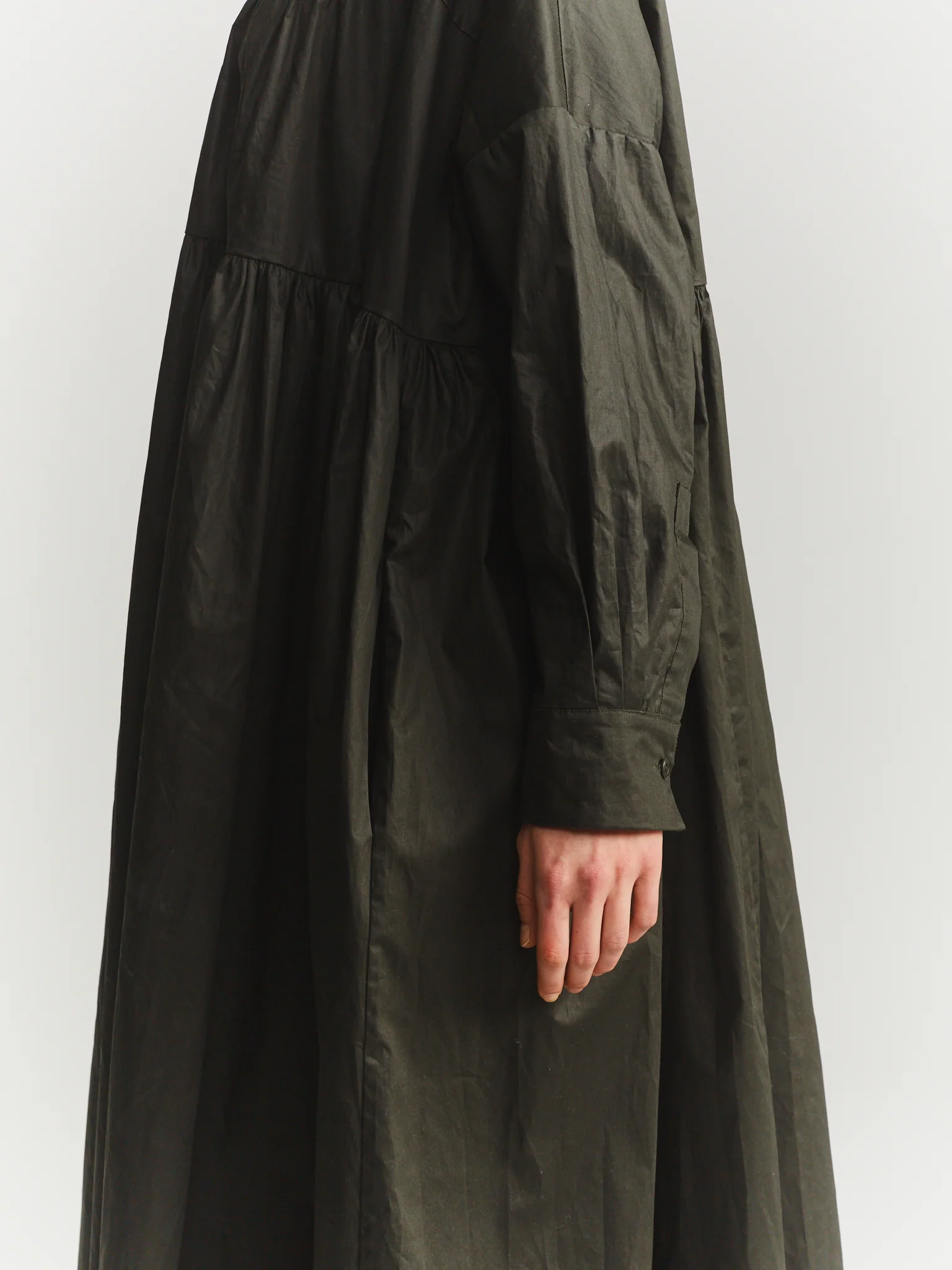 SQUARE  DRESS- LACQED - DARK KHAKI - Image 5