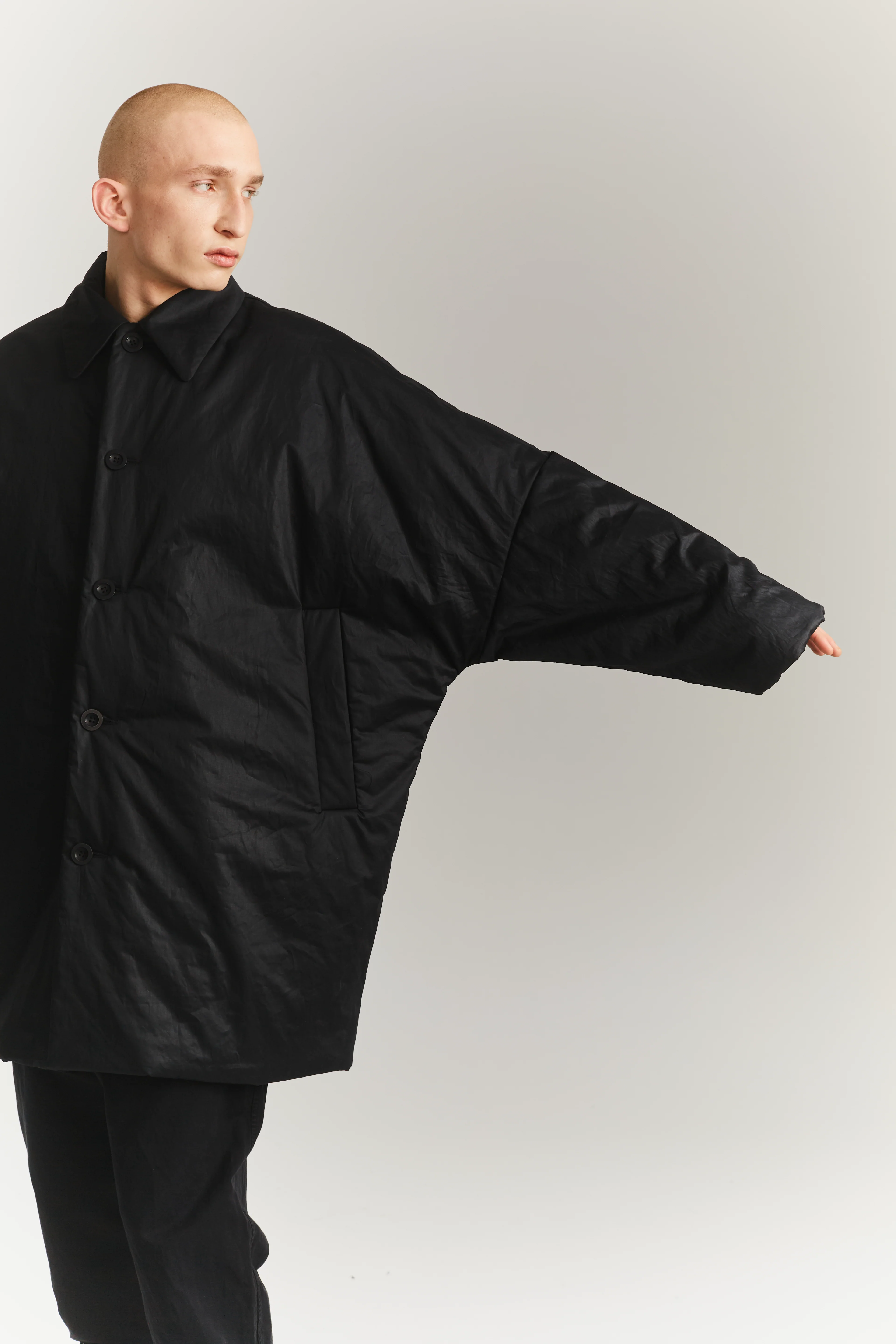TRIANGLE COAT - LACQED - BLACK - Image 5