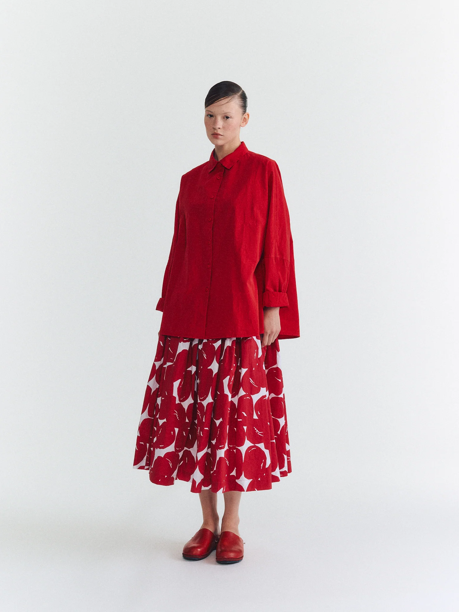 WOMEN / TOP & SHIRTS